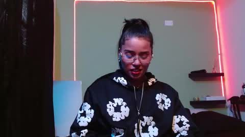 Noha Thomson online show from 20, 9, 2025