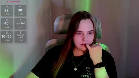 Snapshot of noir_ember_ chatting on 7, 6, 2026 noir_ember_ online show from 7, 6, 2026