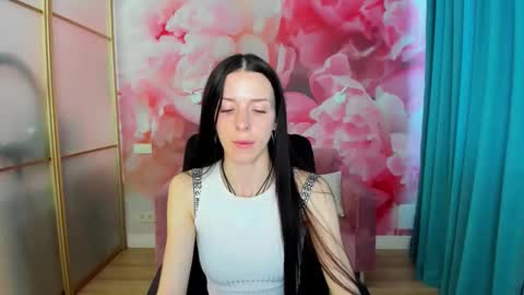 NoirDiva online show from 19, 5, 2026