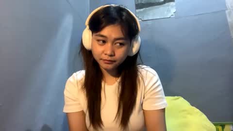 Snapshot of nolapodrasky chatting on 17, 12, 2025 Amelia online show from 17, 12, 2025