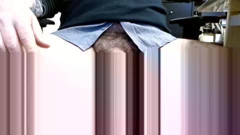 Snapshot of nopantbsx chatting on 14, 2, 2025 The Best Ever online show from 14, 2, 2025