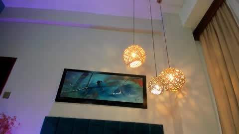 Nora Da Silva online show from 21, 12, 2025