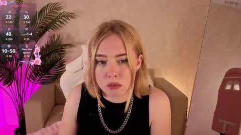 Snapshot of noracollins chatting on 16, 12, 2025 Nora online show from 16, 12, 2025