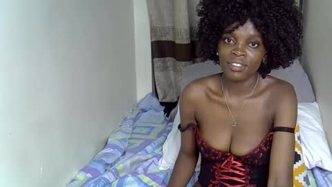 Snapshot of norah_pure chatting on 17, 12, 2024 norah_pure online show from 17, 12, 2024