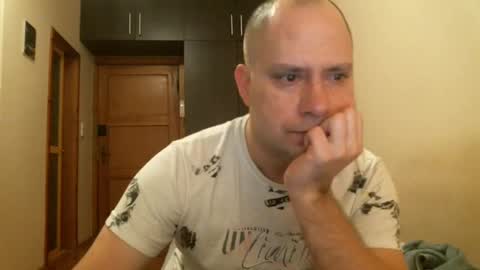 norbertopl87 online show from 8, 12, 2024