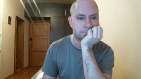 norbertopl87 online show from 3, 2, 2025