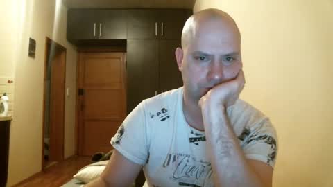 norbertopl87 online show from 13, 2, 2025