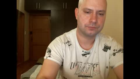 norbertopl87 online show from 13, 2, 2025