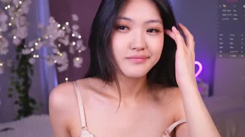 Snapshot of noreenbeckey chatting on 12, 4, 2026 Nore online show from 12, 4, 2026