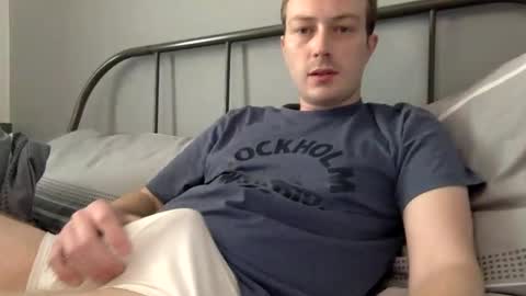 Snapshot of norfolkboy18 chatting on 6, 2, 2025 Ollie online show from 6, 2, 2025