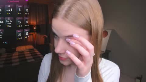 Snapshot of normaemans chatting on 6, 11, 2025 Beatrice online show from 6, 11, 2025