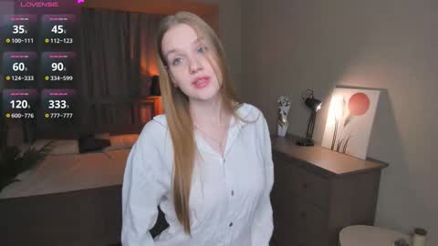 Snapshot of normaemans chatting on 3, 12, 2025 Beatrice online show from 3, 12, 2025