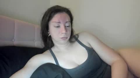 Emily snow online show from 26, 11, 2025