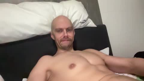 Snapshot of north_guy799643 chatting on 7, 1, 2026 north_guy799643 online show from 7, 1, 2026