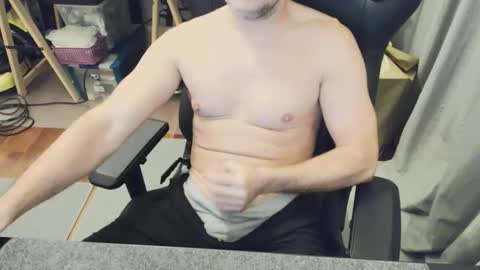 Snapshot of northern_breeze chatting on 10, 11, 2025 northern breeze online show from 10, 11, 2025