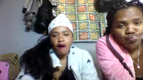 nosminah01 online show from 9, 9, 2025