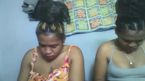 nosminah01 online show from 13, 9, 2025