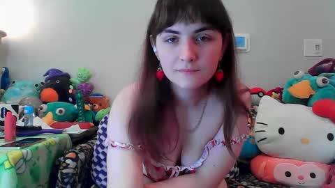 Snapshot of notchocomilky chatting on 3, 10, 2025 Milk  online show from 3, 10, 2025