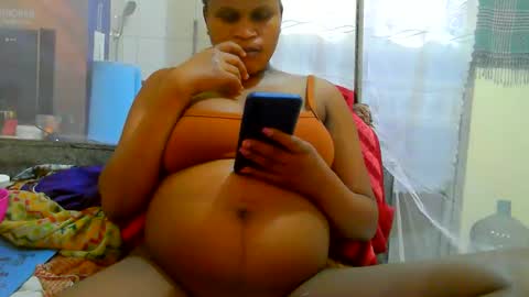 Snapshot of notoy1 chatting on 4, 6, 2026 notoy1 online show from 4, 6, 2026