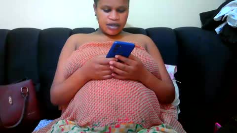 Snapshot of notoy1 chatting on 2, 7, 2026 notoy1 online show from 2, 7, 2026