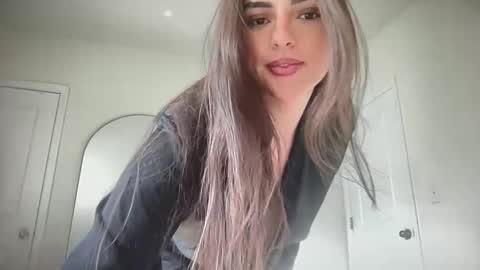 Snapshot of notsosweet21 chatting on 13, 1, 2026 nellyxoxo online show from 13, 1, 2026