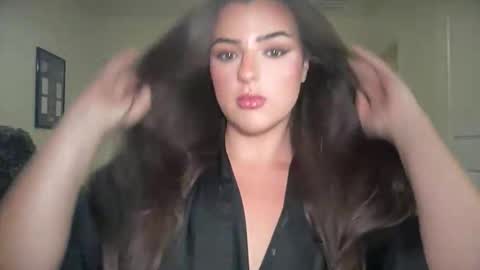 Snapshot of notsosweet21 chatting on 12, 3, 2026 nellyxoxo online show from 12, 3, 2026