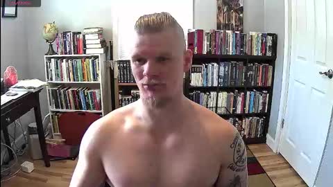 Snapshot of notsureaboutthislol chatting on 5, 11, 2025 Embarrassed Naked online show from 5, 11, 2025