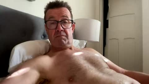 Snapshot of nottsaust chatting on 9, 7, 2026 Nottsaust online show from 9, 7, 2026