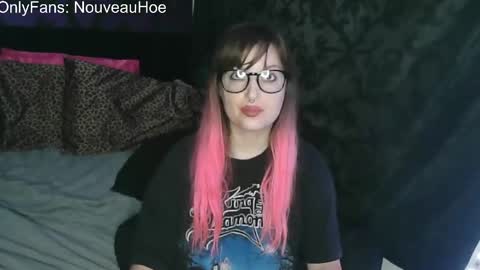 Nouveauho3 online show from 2, 12, 2025