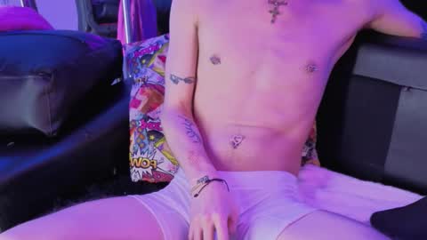 Nova Salvatore online show from 3, 2, 2026