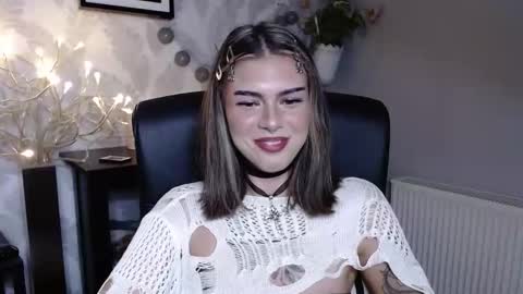 Snapshot of nova_sin chatting on 19, 9, 2025 Nova online show from 19, 9, 2025