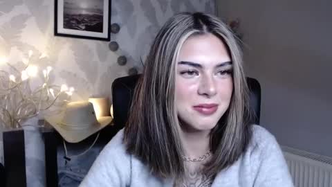 Snapshot of nova_sin chatting on 24, 9, 2025 Nova online show from 24, 9, 2025