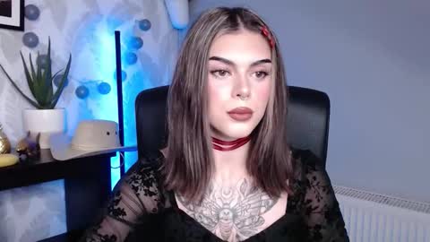 Snapshot of nova_sin chatting on 13, 10, 2025 Nova online show from 13, 10, 2025