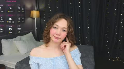 Snapshot of novaeva_ chatting on 23, 4, 2026 Eva online show from 23, 4, 2026