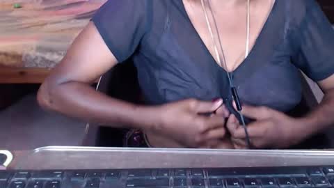 Snapshot of novapol chatting on 23, 4, 2026 Novapol online show from 23, 4, 2026