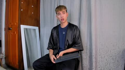 NovayBrian online show from 30, 1, 2025