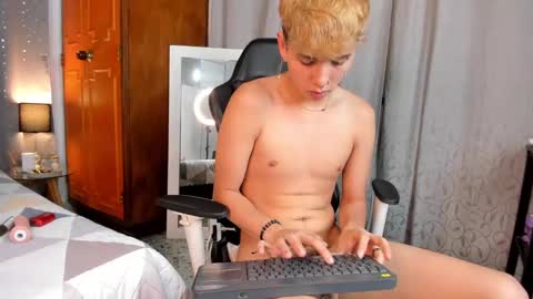 NovayBrian online show from 8, 2, 2025