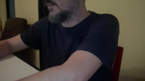 novio_muyalto online show from 5, 11, 2025