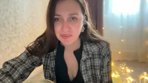 Snapshot of nuitblanche_vibes chatting on 14, 11, 2025 nuitblanche_vibes online show from 14, 11, 2025