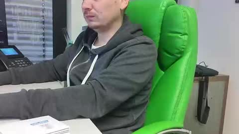 Snapshot of numlove chatting on 18, 5, 2026 Slave for Mistress and Master online show from 18, 5, 2026