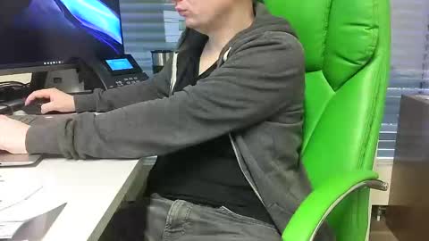 Snapshot of numlove chatting on 9, 6, 2026 Slave for Mistress and Master online show from 9, 6, 2026