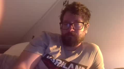 Snapshot of nuttflixxx chatting on 7, 10, 2025 nuttflixxx online show from 7, 10, 2025