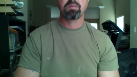 Snapshot of nvrenuff1979 chatting on 25, 3, 2026 nvrenuff1979 online show from 25, 3, 2026