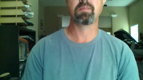 Snapshot of nvrenuff1979 chatting on 5, 4, 2026 nvrenuff1979 online show from 5, 4, 2026