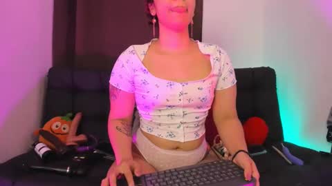 Snapshot of nyalgasai1 chatting on 5, 3, 2025 Nia online show from 5, 3, 2025