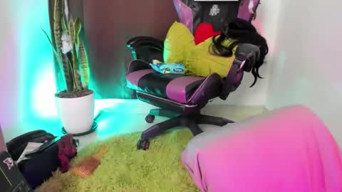 Nia online show from 20, 11, 2025