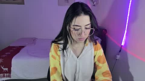 Snapshot of nymph_frida chatting on 9, 12, 2024 Frida online show from 9, 12, 2024