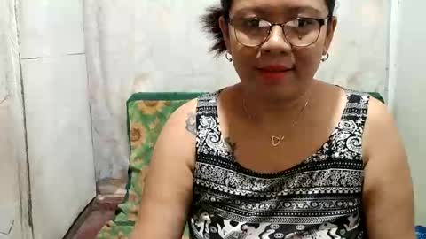 Snapshot of nymphoangel2022 chatting on 12, 12, 2024 I am your angel online show from 12, 12, 2024