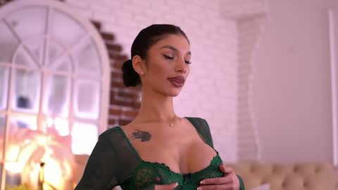 Nyssa online show from 12, 4, 2026