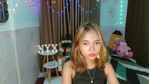 Snapshot of nyx_huntrix27 chatting on 1, 12, 2025 nyx online show from 1, 12, 2025